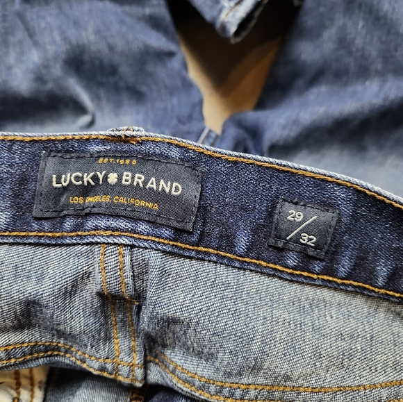Lucky Brand Faded Dark Wash 121 Slim Leg Jeans Sz 29 - Picture 3 of 13
